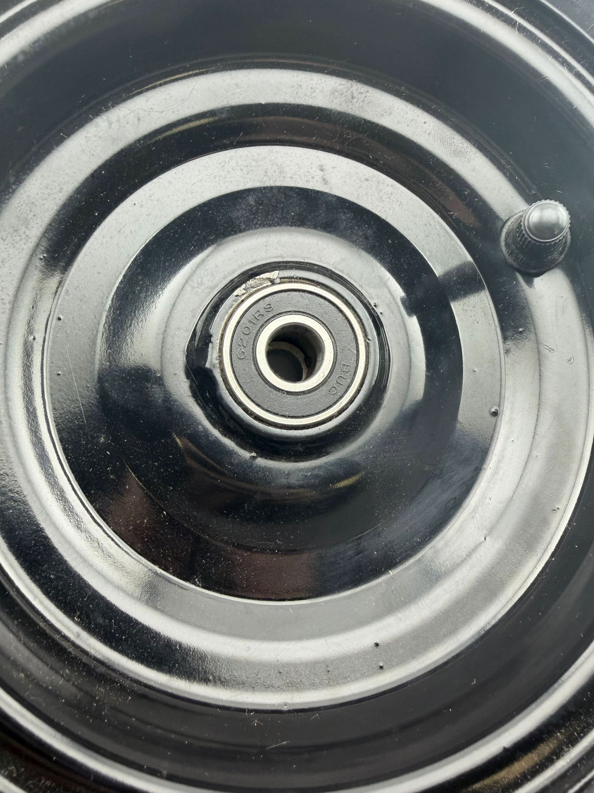 Front Left Wheel Assembly with Rim & Tire for Coleman KT196 & CK196 196cc 6.5 Hp Go-Karts (Blemished)